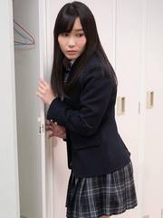 Yui Kasugano 春日野結衣