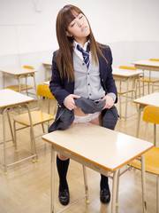 Ena Nishino 西乃絵奈