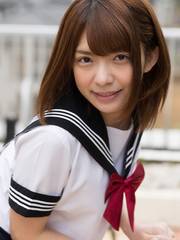 Rika Mari 麻里梨夏